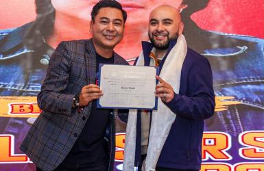 गायक विजय लामा न्युयोर्कमा सम्मानित